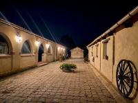 Logement insolite au coeur d'une écurie - B&B Arles