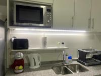 DEPARTAMENTO VERA MUJICA 4 COHERA PROPIA INCLUIDA - B&B Rosario