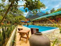 Tinipak Lodge - B&B Tanay