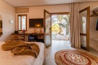 Chambre Lit King-Size - Vue sur Piscine
