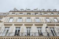 Residense Louvre Museum by Studio prestige - B&B