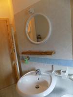 Standard Single Room with Mountain View