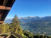 B&B Chalais - Chalet avec vue imprenable et au calme - Bed and Breakfast Chalais