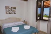 Appartamento con 2 Camere da Letto, Terrazza e Vista Mare