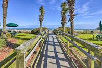 Central Myrtle Beach Condo with Ocean-View Balcony! - Bed and Breakfast Myrtle Beach