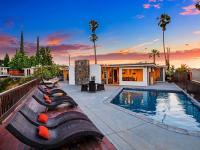 B&B Los Ángeles - MULHOLLAND HILLS RETREAT W/BEST VIEWS IN LA - Bed and Breakfast Los Ángeles