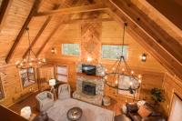 Wrap-Around Porch, Hot Tub and Game Room - Bed and Breakfast Blowing Rock