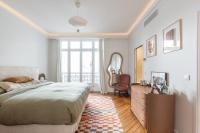 Luxury apartment - 5 min walk from Champs-Elysées - B&B Paris