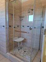 Chambre Familiale avec Salle de Bains Commune