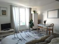 B&B Chartres - Studio Le Bonheur avec parking sous-sol privatif - Bed and Breakfast Chartres