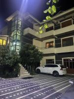 Manga Luxury Apartments - 2 Bedrooms - Bed and Breakfast Gjirokastër