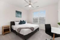 Modern Stylish Concord Condo - B&B