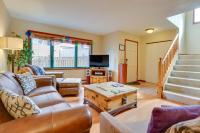 2 Mi to Frisco Ski Hill Mountain Home with Hot Tub! - Bed and Breakfast Frisco