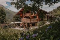 Superbe CHALET (14 personnes) & SAUNA au pied du Mont Blanc - B&B