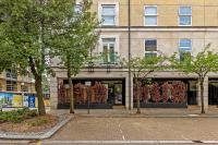 MK CITY CENTRE, THE DIAMOND SUITE, FREE Parking Space, PREMIUM SPACIOUS Apartment with FOOSBALL TABLE - Ferienwohnung