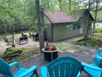 Peaceful Seasonal Wooded Cottage close to everything - Chambres d'hôtes Tafton