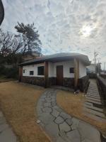 Joohane Jejudo House - B&B Jeju City