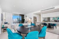 B&B Gold Coast - Magnoli Apartments - Hosted by Burleigh Letting - Bed and Breakfast Gold Coast