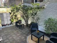 Luxury Leidseplein with Private Patio - Bed and Breakfast