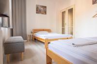 Barát Vendégház - Cosy Guesthouse - Teljes ház privát udvarral - 4 szoba, 2 fürdő - B&B