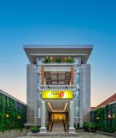 B&B Surakarta - Super 8 by Wyndham Solo - Bed and Breakfast Surakarta