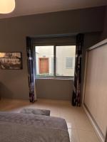 Elegant Escapes 5 - B&B Atene