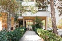 Radiant 2BR Apartment in Neo Psichiko by UPSTREET - Chambres d'hôtes Athènes