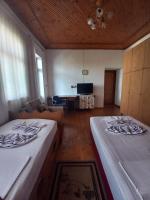 Camera Matrimoniale con Vista Montagna