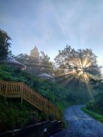 B&B Bryson City - Fontana @ Sky Ridge Yurts - Bed and Breakfast Bryson City