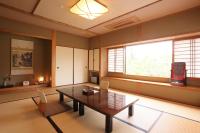 Japanese-Style Superior Room with Mountain View and Shared Bathroom (Adult Only)