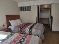 Camera con 2 Letti Matrimoniali