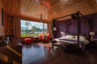 Camera Purple 1° Piano con Vista Lago (2 Adulti)