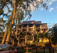 Aquamarine Beachfront Apartment - B&B Flic en Flac