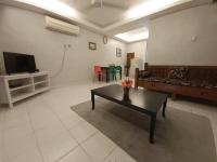 Juwita Homestay Bukit Katil - Free Unifi and 15 Minutes To Town - B&B Malacca