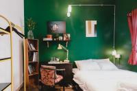The Poet Suite - B&B