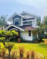 B&B Batu - Villa Dedaun Batu - Bed and Breakfast Batu