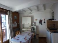 Studio cosy aux Gets, près des pistes et du centre, avec balcon, garage, Wi-Fi, et espace vélo - FR-1-671-34 - Ferienwohnung