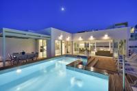 B&B Mellieħa - Villa Blu - Family Villa with Indoor heated Pool, Sauna and Games Room - Bed and Breakfast Mellieħa