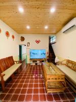 家暖暖,老屋新生,房源內有戶外空間,嘉義市民宿013號 - B&B Chiayi City