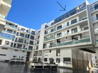 Chic 2BR Getaway with Large Balcony and Central AC - Chambres d'hôtes Agadir