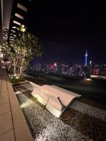 Infinity Pool KL view Axon residence Bukit Bintang Iconique - B&B Kuala Lumpur