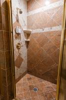 Carroll Suite 201