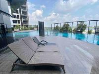 Stylish Nordic Suite, Pool View, GEO Bukit Rimau, Kota Kemuning - B&B Shah Alam