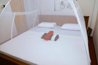 Camera Matrimoniale con Bagno in Comune