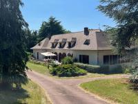 Royal Auffreville - 650m2 - 6 chambres - B&B Auffreville-Brasseuil