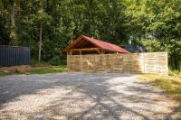 Magic new cozy tiny house at private lake - B&B Řehenice