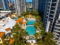 NEW Chevron Ocean Views Central Surfers. - B&B Gold Coast