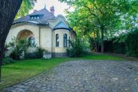 Magyaros-szecessziós Villa - Bed and Breakfast Boedapest