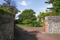 Garden Flat, Walnut Tree House - B&B Rustington