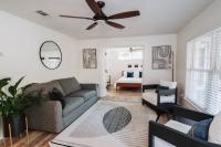 Sanctuary at the Springs - King Beds , Families - B&B High Springs